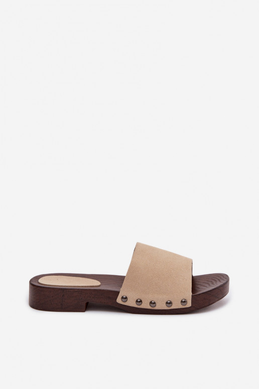 Chinelos femininos com rebites com salto largo bege Amelvessa