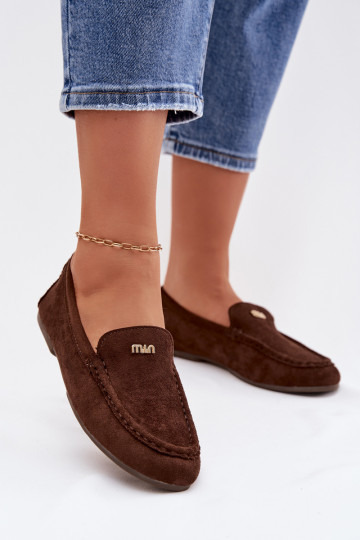Mocassins femininos com detalhes dourados cor chocolate Sarivelle 2