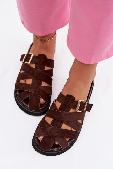 Chinelas femininas com tiras e fivelas douradas cor chocolate Roselisse
