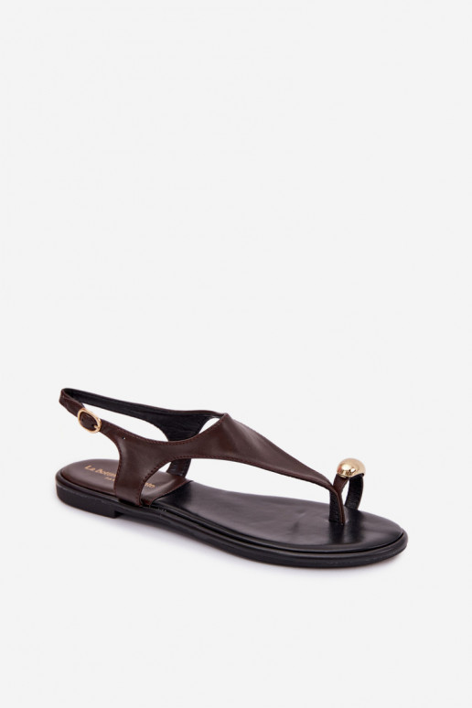 Sandálias femininas com salto largo Ze cor douradam Detalem CzekoladoParae Talorina