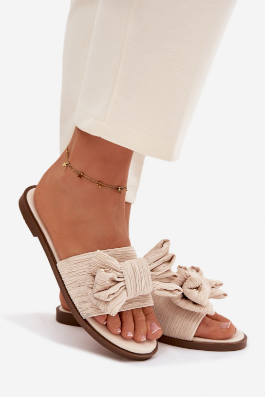 Chinelos femininos com saltos largos e laços em tom areia Amivelle