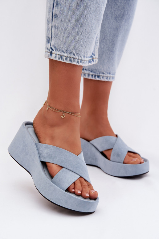 Chinelos femininos Em uma cunhade camurça ecológicau cor azul Calorine