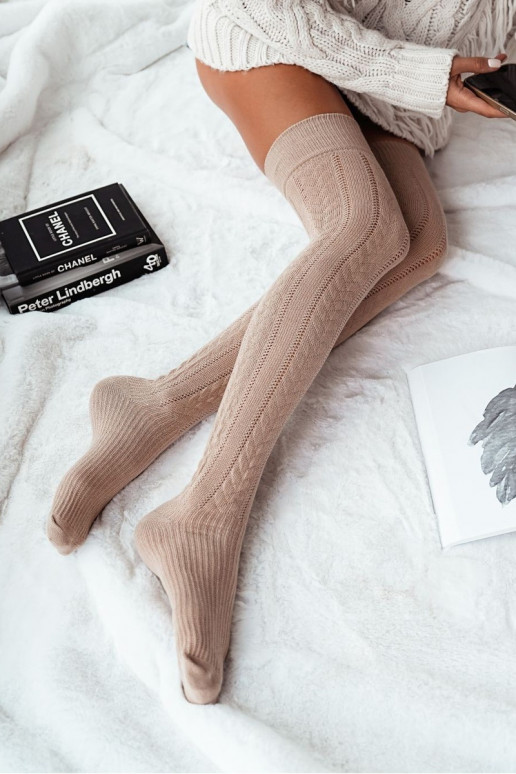 ZakolanóParaki Feminino com elementos abertos EMarkocz bege