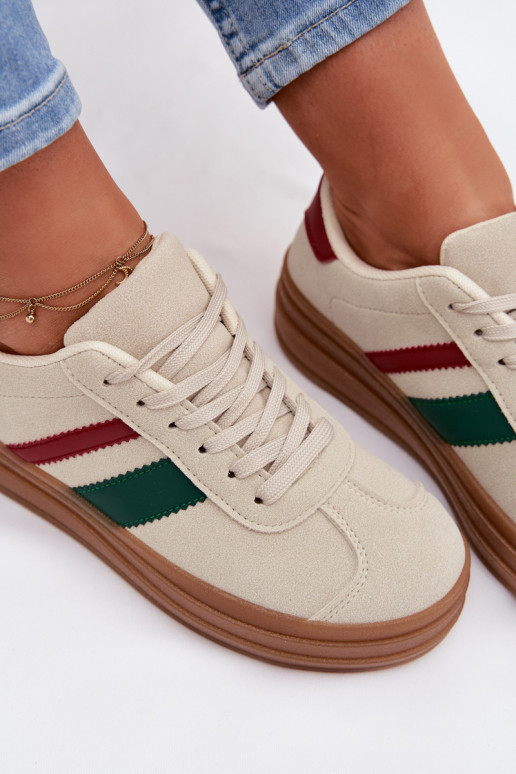 À modalo de tênis Feminino com uma plataforma bege Janivelle