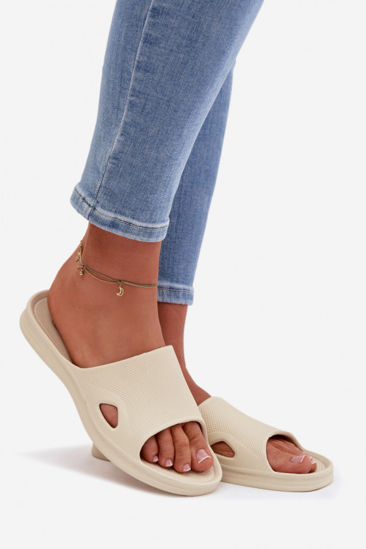 À modalo clássico Chinelos femininos bege Juniria