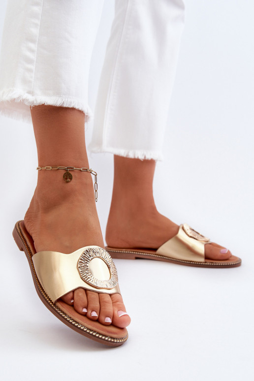 Chinelos femininos com enfeites cor dourada Cilima