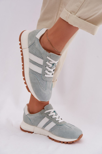 Sapatos femininos modelo Sneakers em camurça cor verde menta