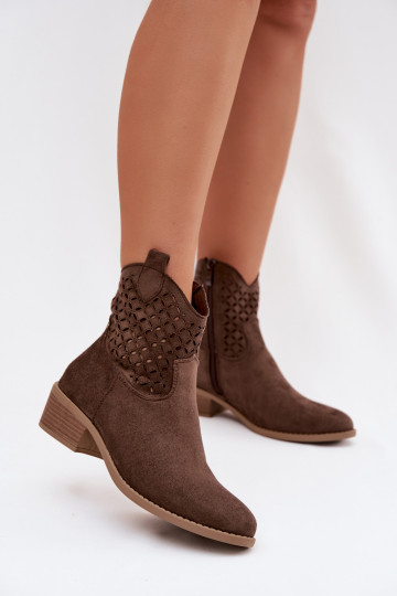 Botas de cano curto femininas com detalhes vazados cor marrom Briavine 2