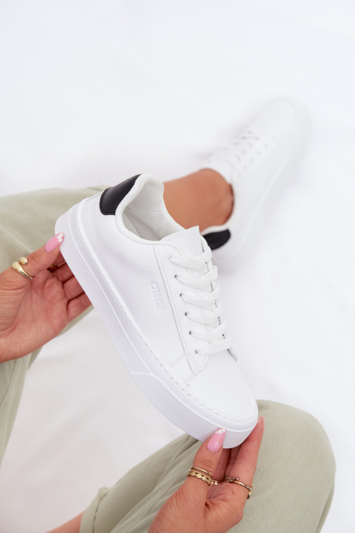 À modalo de tênis Feminino de couro ecológico Big Star TT274928 HI-POLY SYSTEM cor branca