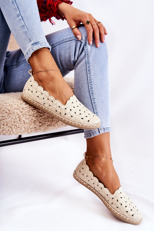 Feminino Um modelo atraente Bailarinas com flores bege Vennice