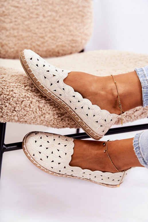 Feminino Um modelo atraente Bailarinas com flores cor branca Vennice