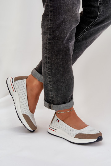 Bailarinas Em uma cunha cor branca Nelviera