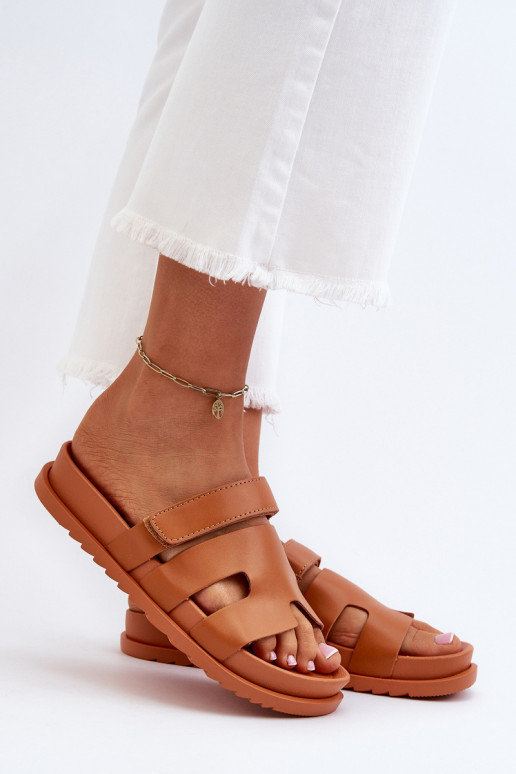 À modalo clássico Chinelos femininos cor marrom Molie