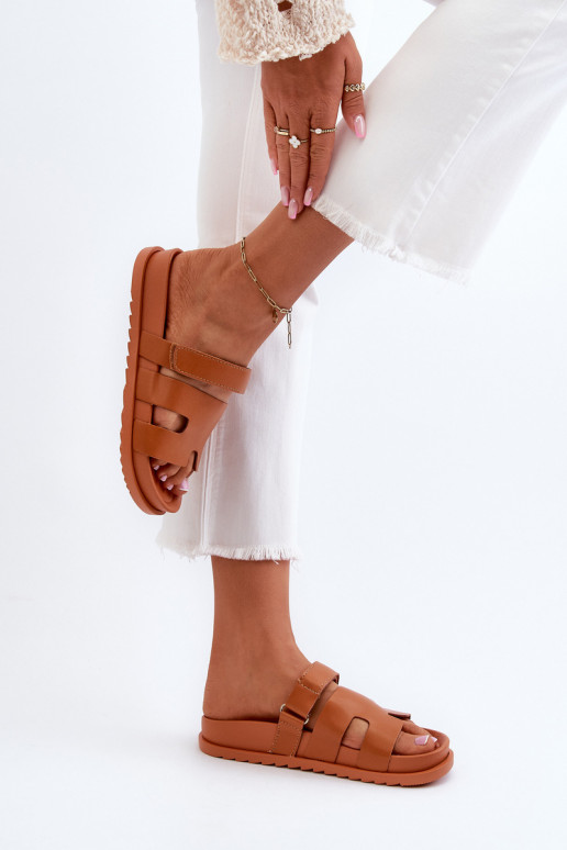 À modalo clássico Chinelos femininos cor marrom Molie