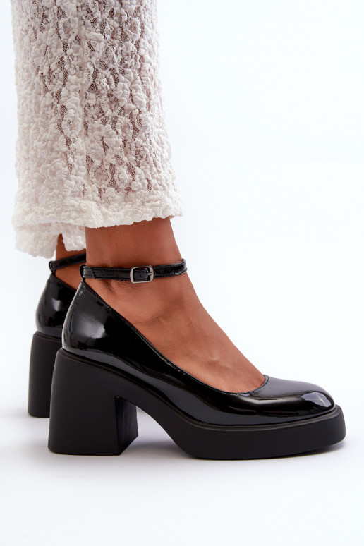 com efeito verniz Sapato Em saltos enormes cor preta Effiba