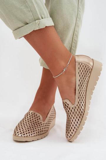 com elementos abertos sapato Feminino cor dourada Flariette 2