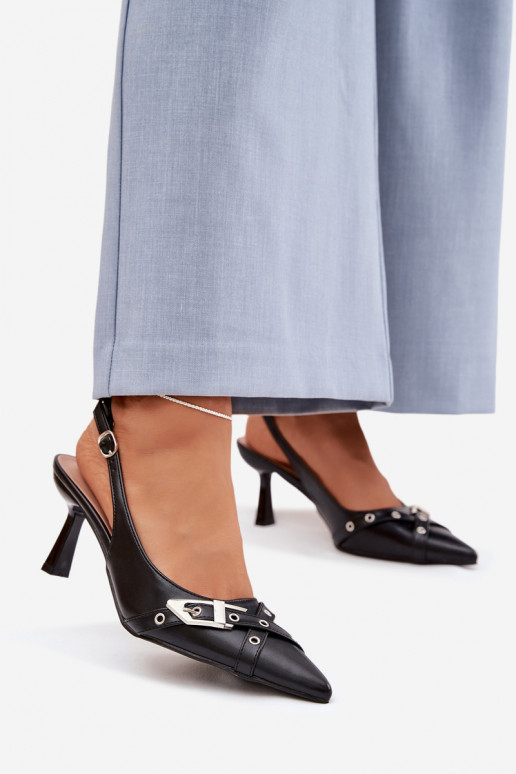 Sandálias femininas com salto fino com listras I com fivelas cor preta Parina