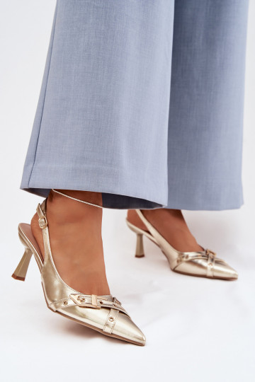 Sandálias femininas com salto fino com listras I com fivelas cor dourada Parina 2