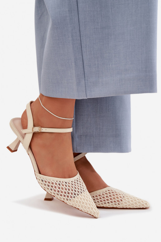 Sandálias femininas com salto com malha cor de marfim Brilora