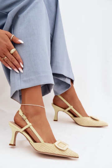 Sandálias femininas com salto Com decorações Elemento cor amarela Eslina