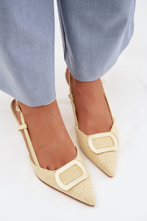 Sandálias femininas com salto Com decorações Elemento cor amarela Eslina