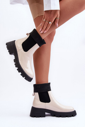 botas elegantes com efeito verniz Feminino bege Pavo 2