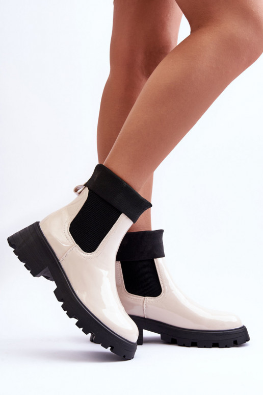 botas elegantes com efeito verniz Feminino bege Pavo