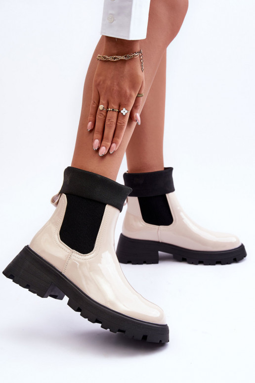 botas elegantes com efeito verniz Feminino bege Pavo