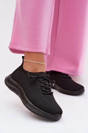  tênis Feminino cor preta Carmivelle