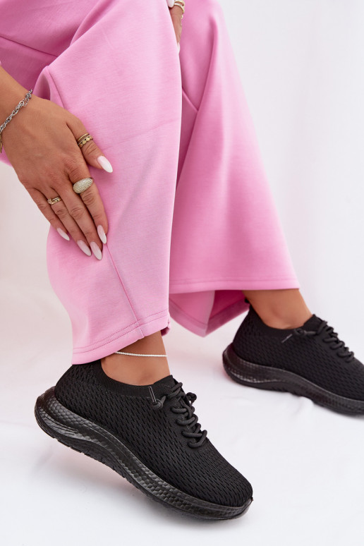  tênis Feminino cor preta Carmivelle