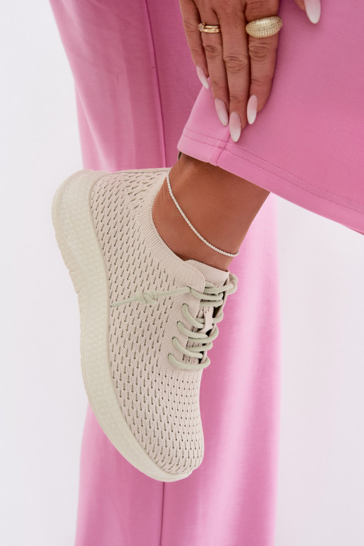  tênis Feminino bege Carmivelle