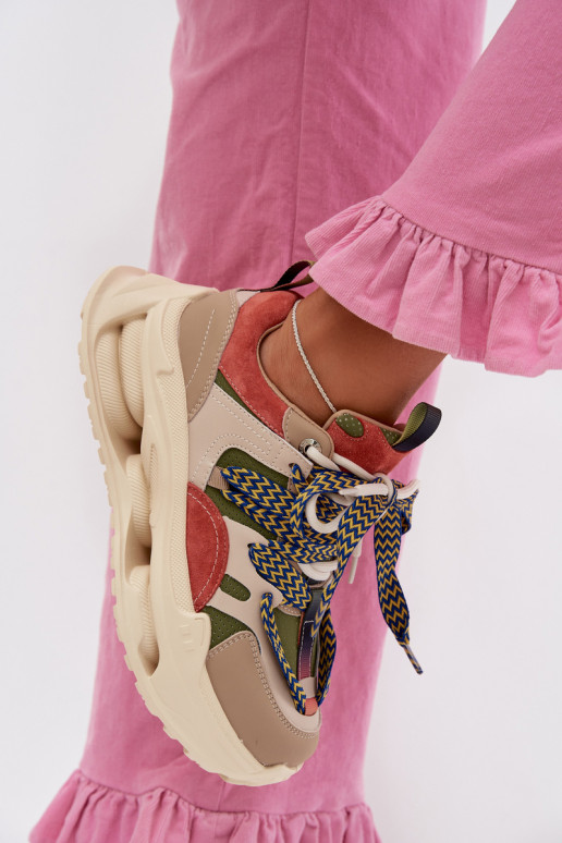 Pele À modalo de tênis Feminino com uma plataforma D&A CR61-3133 bege