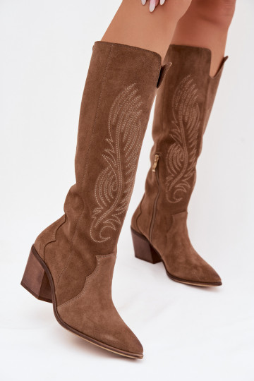 Botas altas de camurça estilo cowboy com salto Zazoo 3152 cor areia