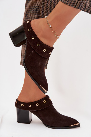 Chinelos de camurça estilo cowboy com salto D&A CR61-3059 cor chocolate