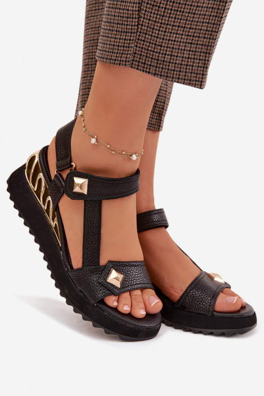 Sandálias femininas Feminino com uma plataforma D&A CR61-3070 cor preta