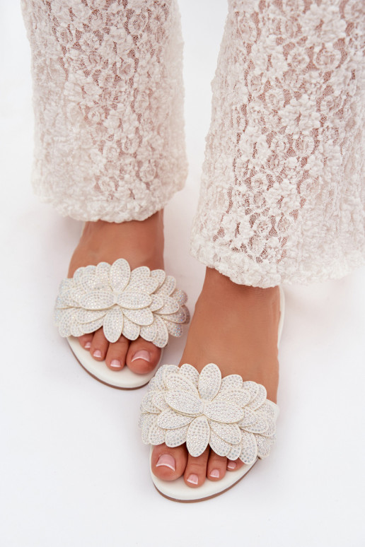 Chinelos Apartamento feminino Com decoração cor branca Grelora