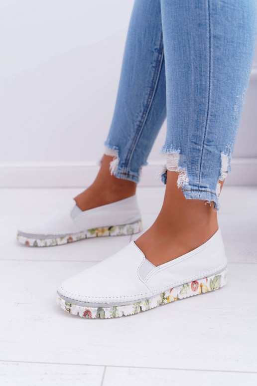 Feminino sapato Tem que serciejka Um modelo atraente Pele cor branca 03512-11