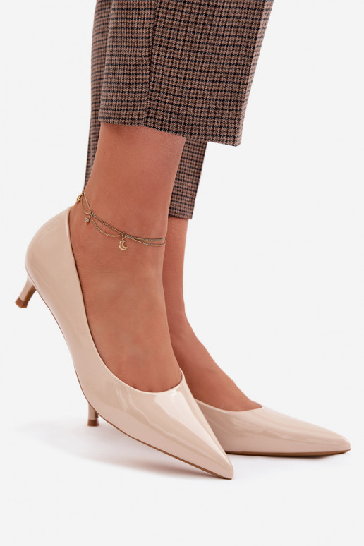 com efeito verniz Sapato De salto baixo bege Girela