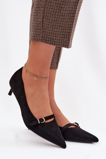 Sapatos femininos com salto baixo e saltos decorados na cor preta Pirela 2