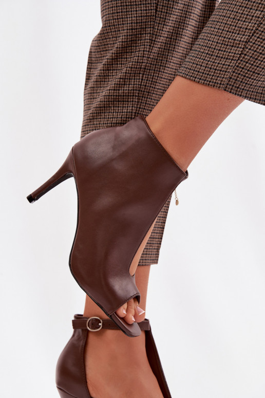 Sandálias femininas com salto fino CzekoladoParae Helira