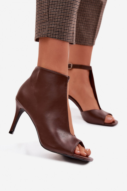 Sandálias femininas com salto fino CzekoladoParae Helira