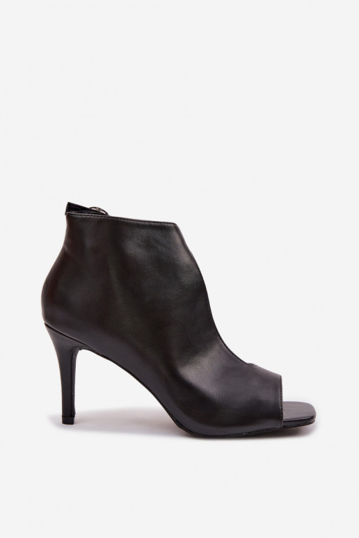 Sandálias femininas com salto fino cor preta Helira