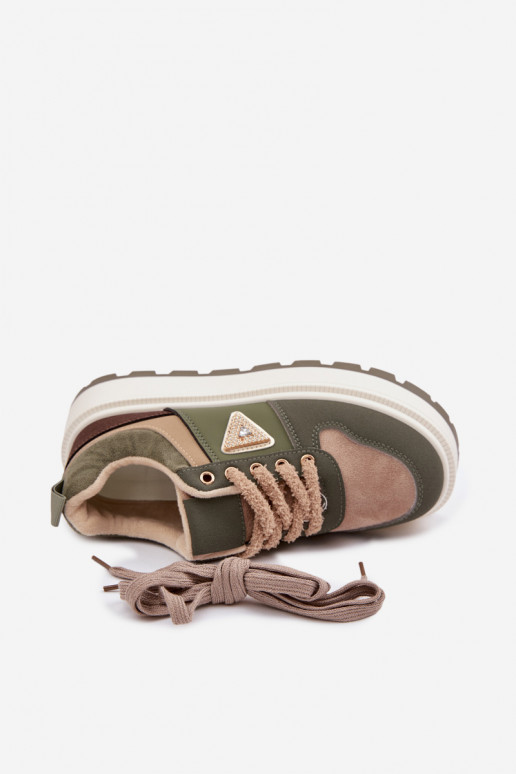 À modalo de tênis Feminino com uma plataforma cor verde Florinda