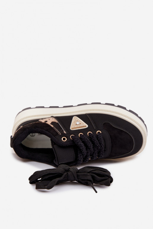 À modalo de tênis Feminino com uma plataforma cor preta Florinda