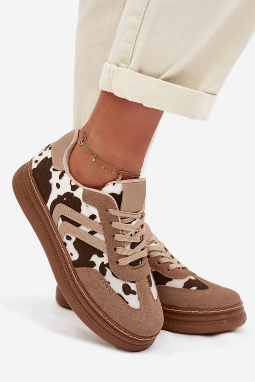 À modalo de tênis Feminino com uma plataforma EM Łaty bege Denissa