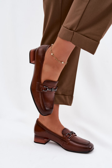 Sapatos femininos de couro com ornamentos Vinceza 39978 cor marrom