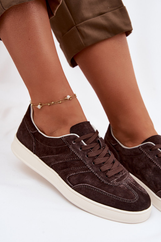 À modalo de tênis de camurça Vinceza 95400 CzekoladoParae