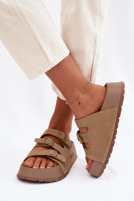 Chinelos femininos com uma plataforma com listras Big Star TT274529 bege