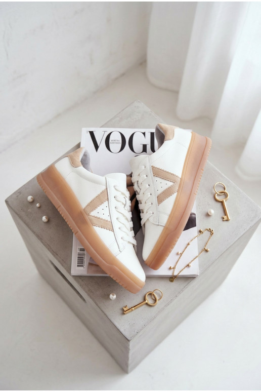 À modalo de tênis FemininoHabilitadoturalnej Skóry com uma plataforma Vinceza 79597 cor branca