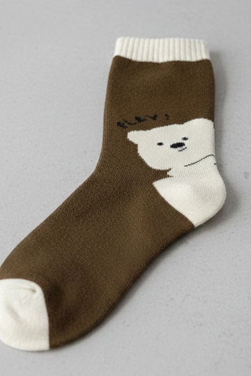Meias marrons com ursinho...